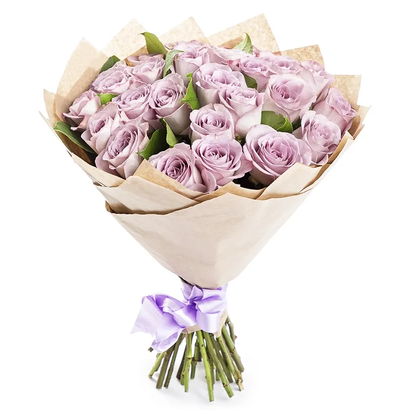 Букет из 25 фиолетовых роз в крафте
